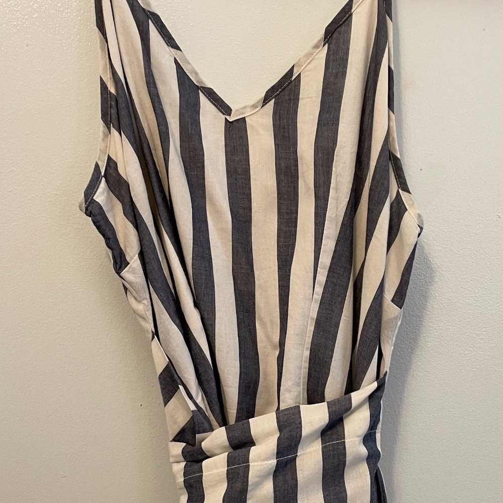 Urban Outfitters Striped Wrap Dress, size 6 - Picture 3 of 6